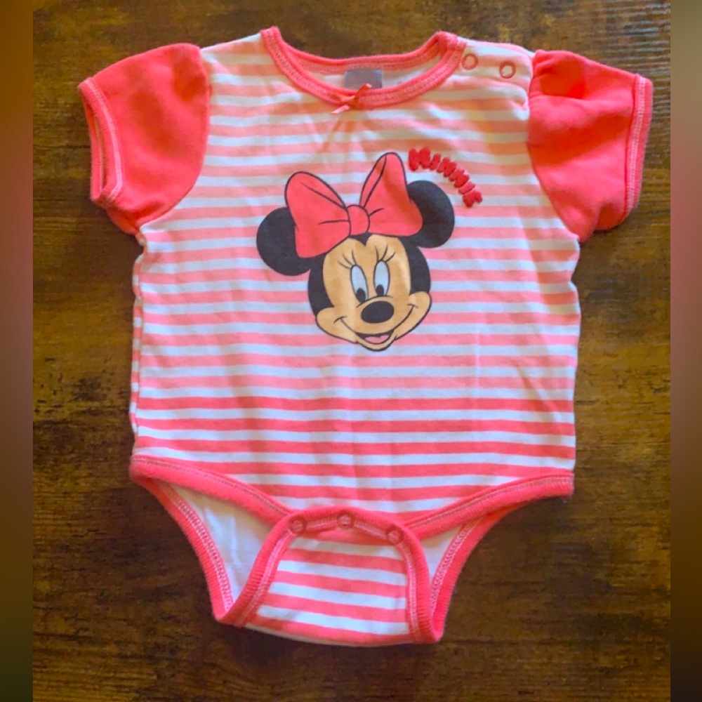 Disney’s Minnie Mouse Onesie 0-3 month